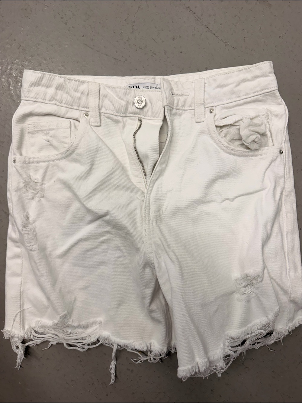Zara USA 0 White Distressed Women’s Denim Shorts